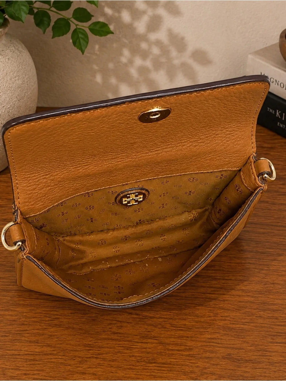 Tory Burch All T Combo Brown Pebbled Leather Crossbody Shoulder Bag Purse